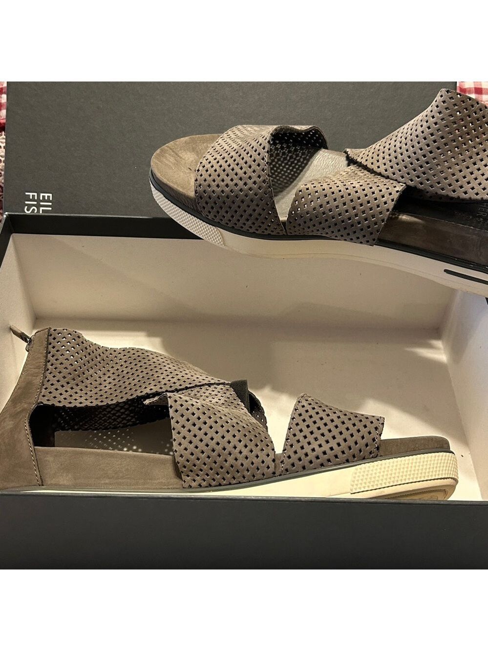 Eileen Fisher woman’s Dark gray Sandals. Size 9 1/2 M. Good condition. Zip back - Picture 2 of 11
